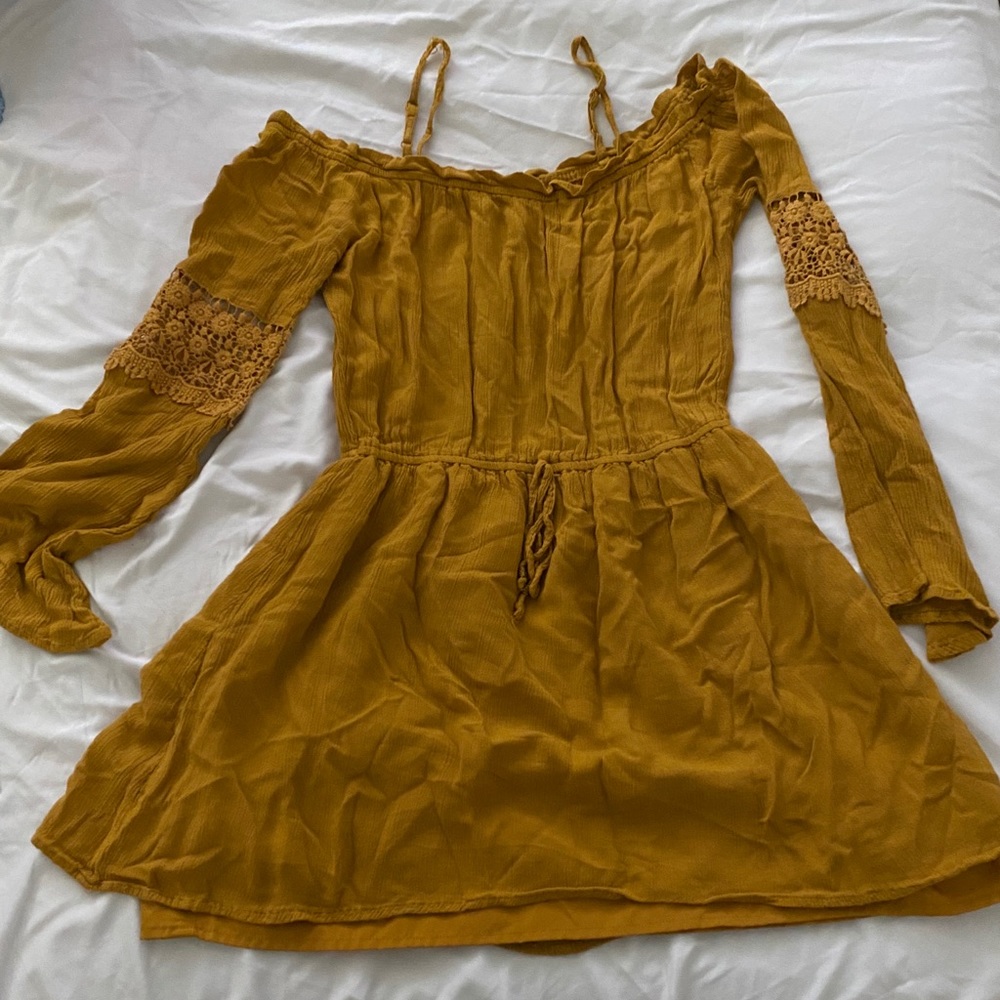 Flowy knee/thigh length dress